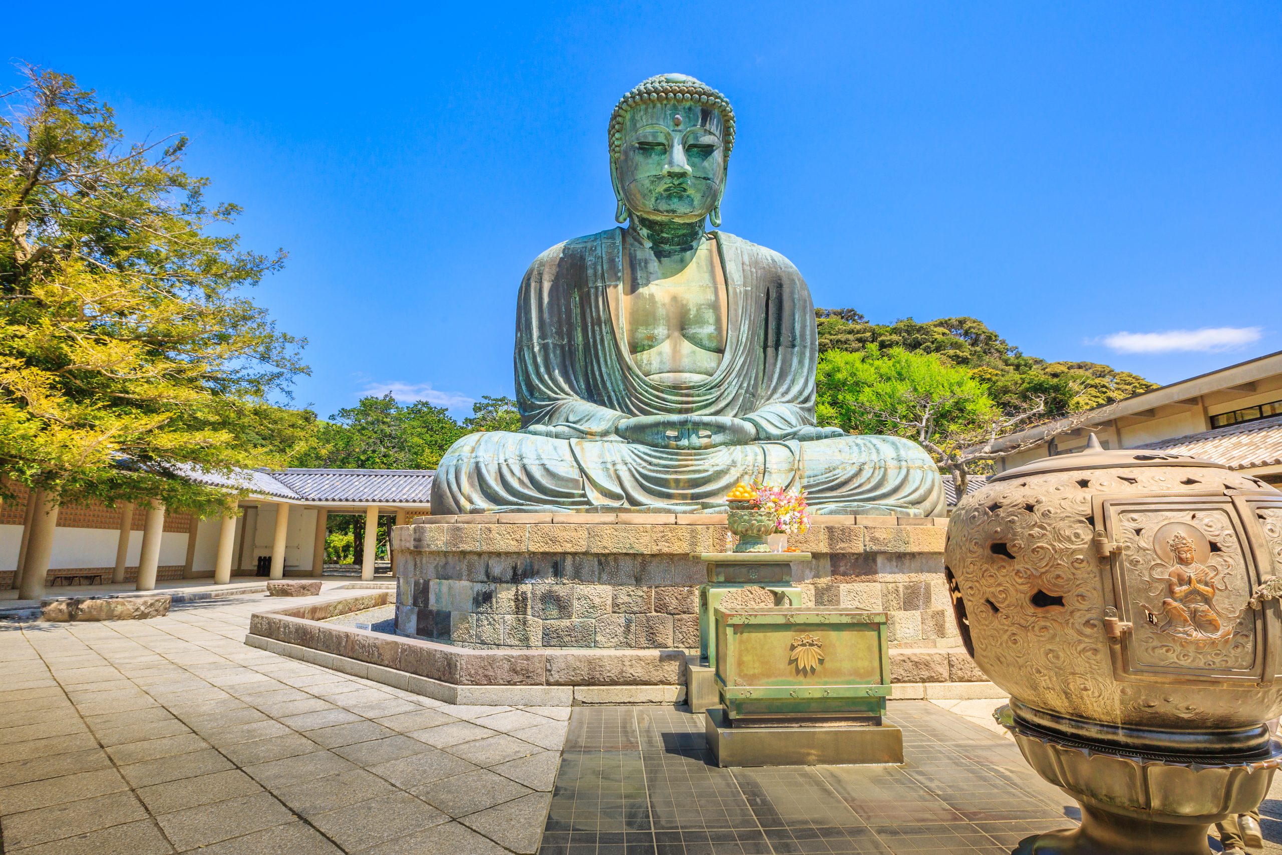 Discover The Great Buddah In The Kotoku-in Temple On Your Kamakura Walking Tour And Tea Ceremony