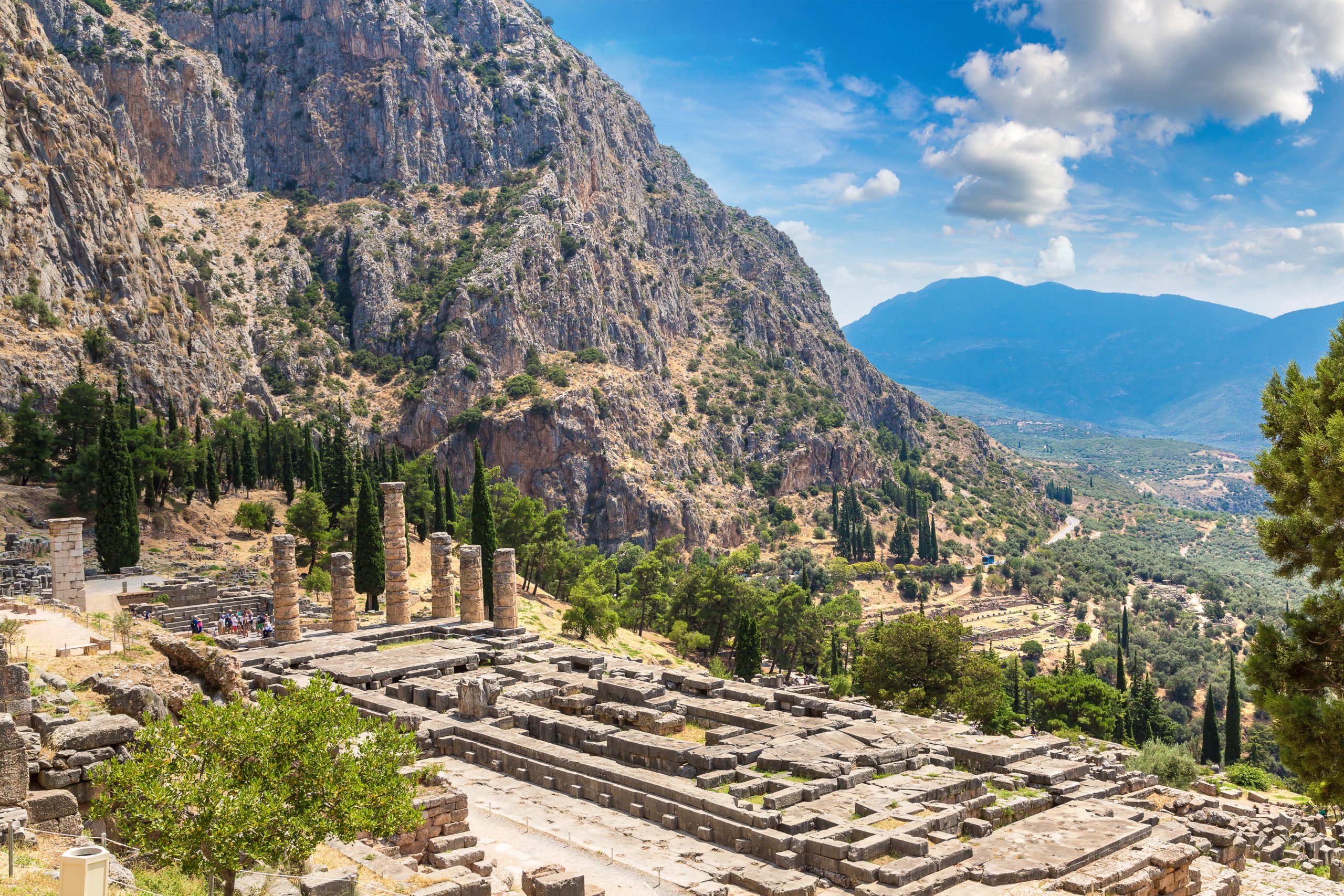Learn About The Legends Surrounding The Oracle Of Delphi And The Temple Of Apollon On The Delphi Tour From Athens