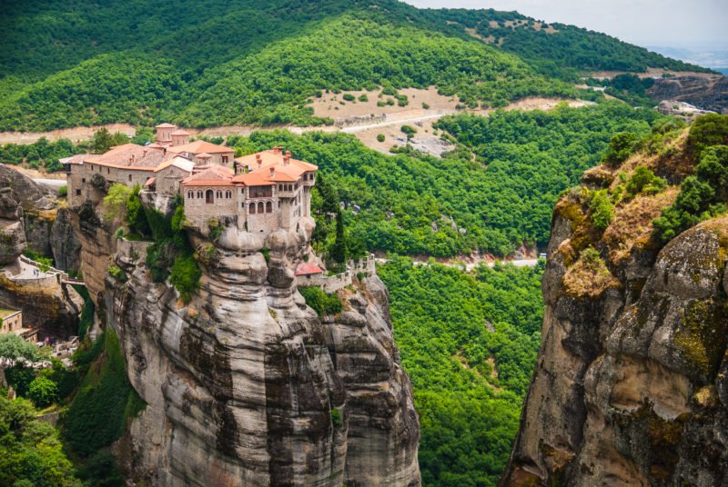 Take In The Marvelous Atmosphere Of Meteora On The Meteora 3 Day Tour From Athens And Thessaloniki By Train
