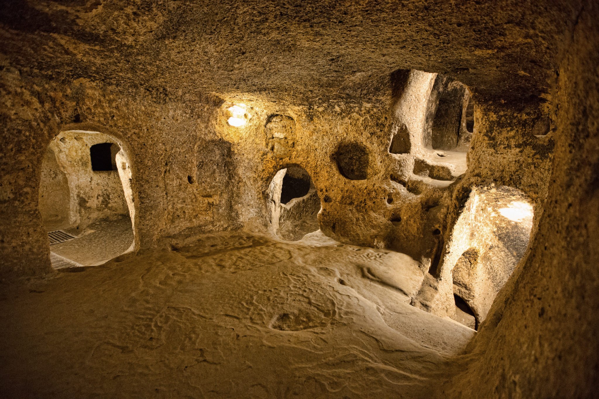 Cappadocia Underground City Tour from Goreme - Tourist Journey