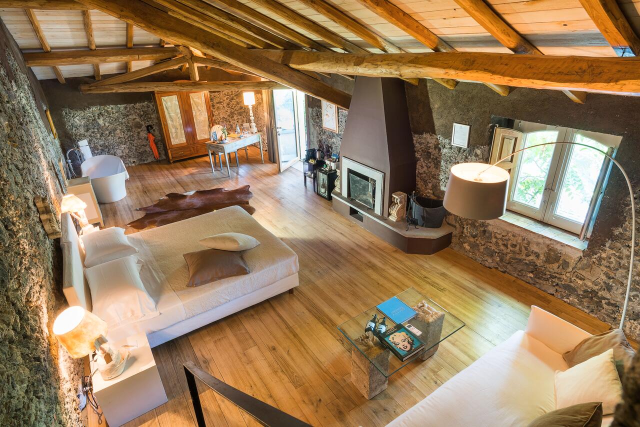 The rustic and airy rooms at Monaci delle Terre Nere 