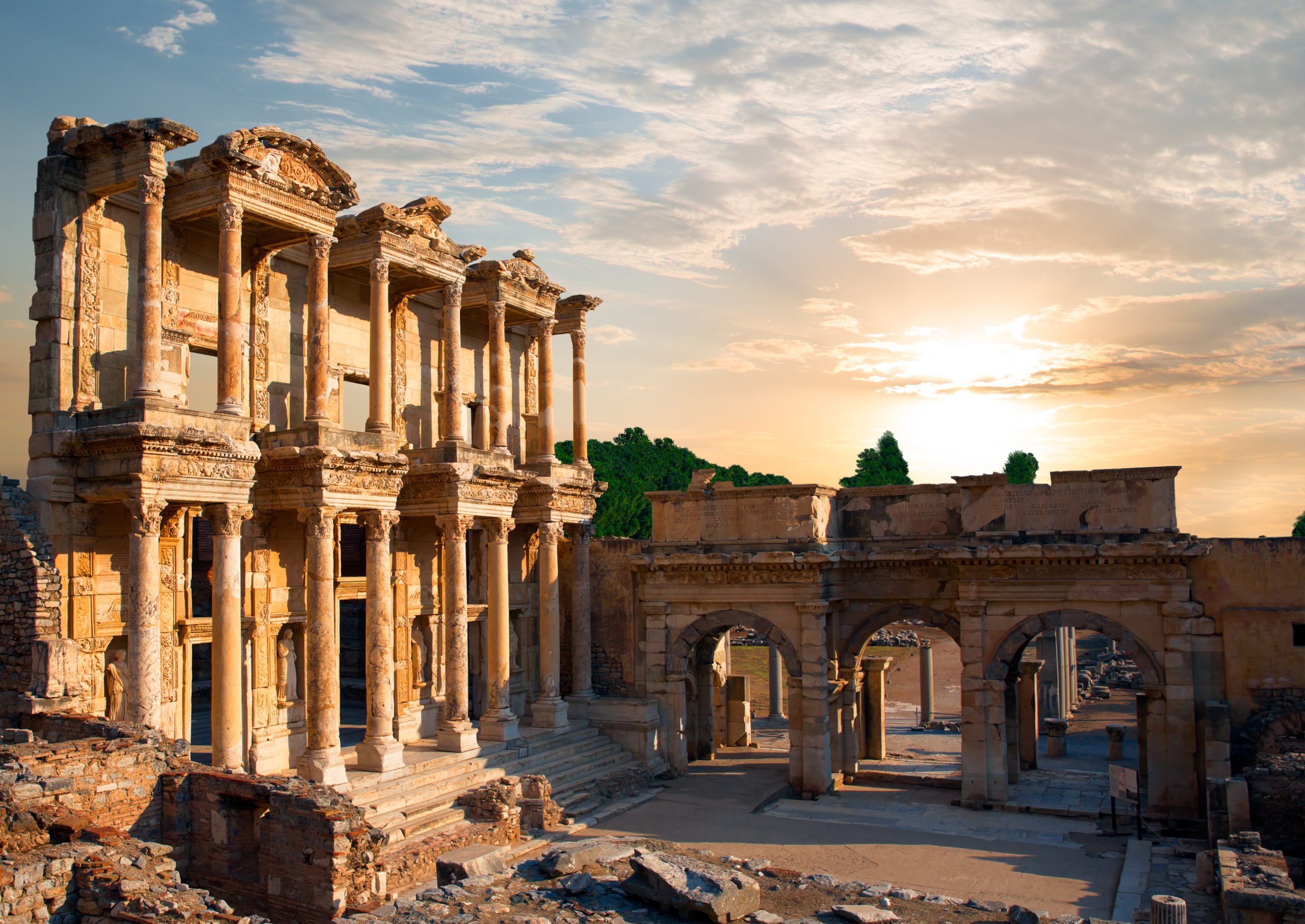 Visit The 3rd Largest Library Of The Roman Empire During The Ancient Ephesus Tour From Selcuk And Kusadasi