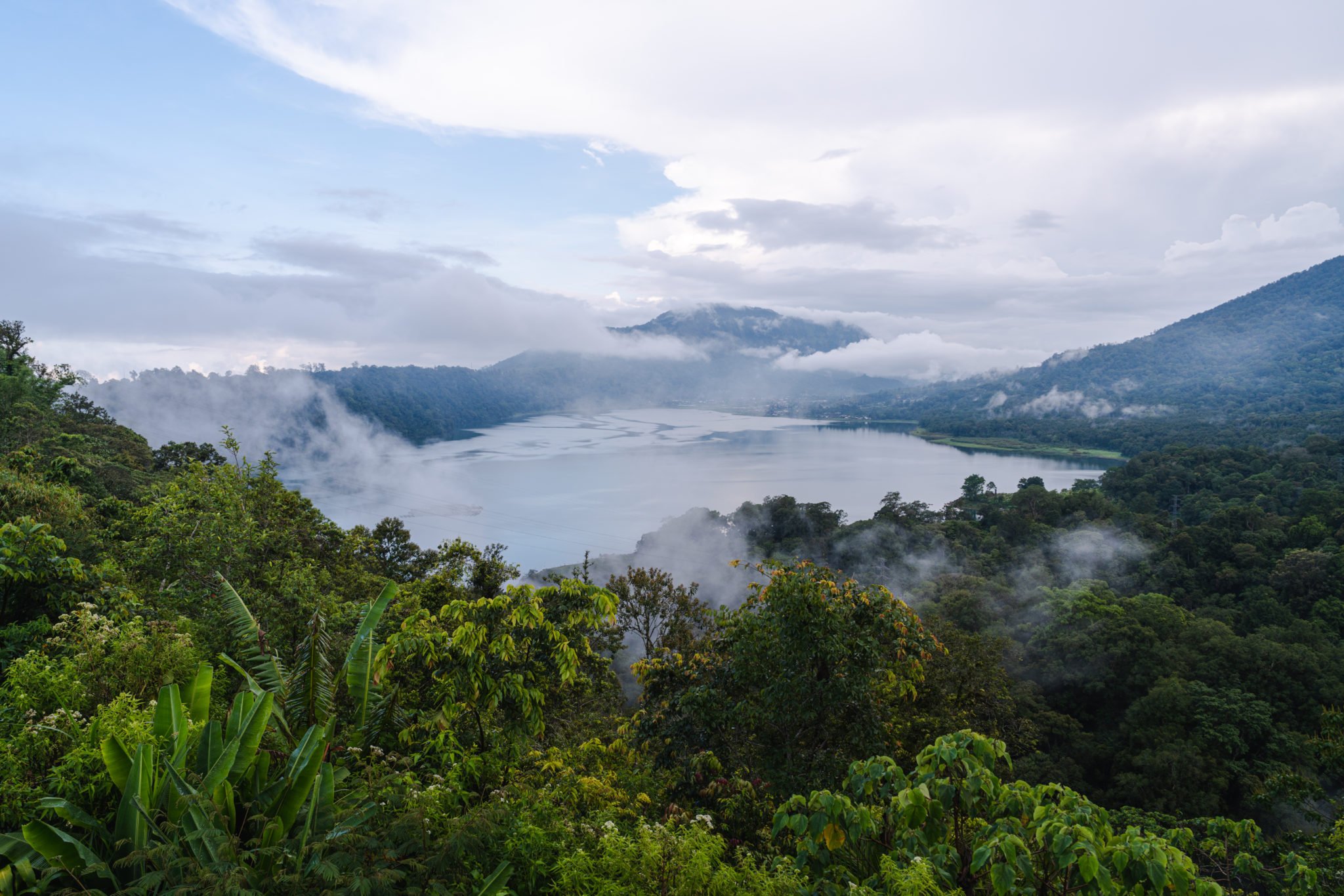 Lake Buyan