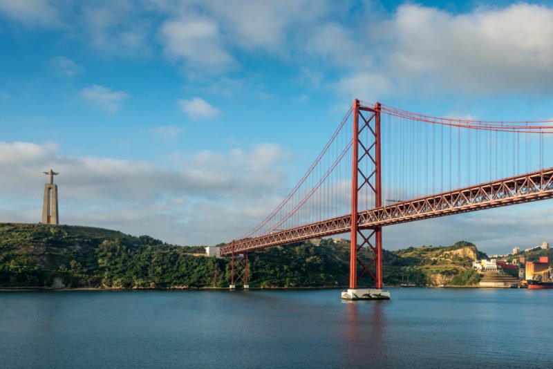 Cross The Tagus River From Lisbon To Evora On The South Of Portugal 4 Day Package Tour