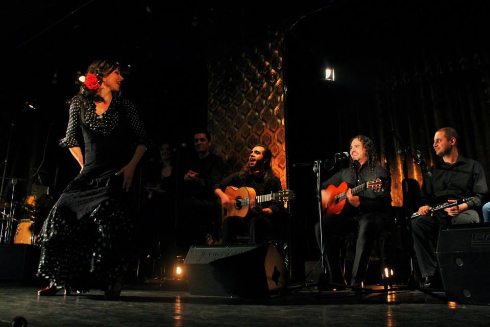 Enjoy A Flamenco Show On The Tapas And Flamenco Experience In Seville