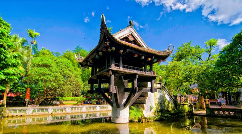 Discover The One Pillar Pagoda During The Insider Hanoi City Tour