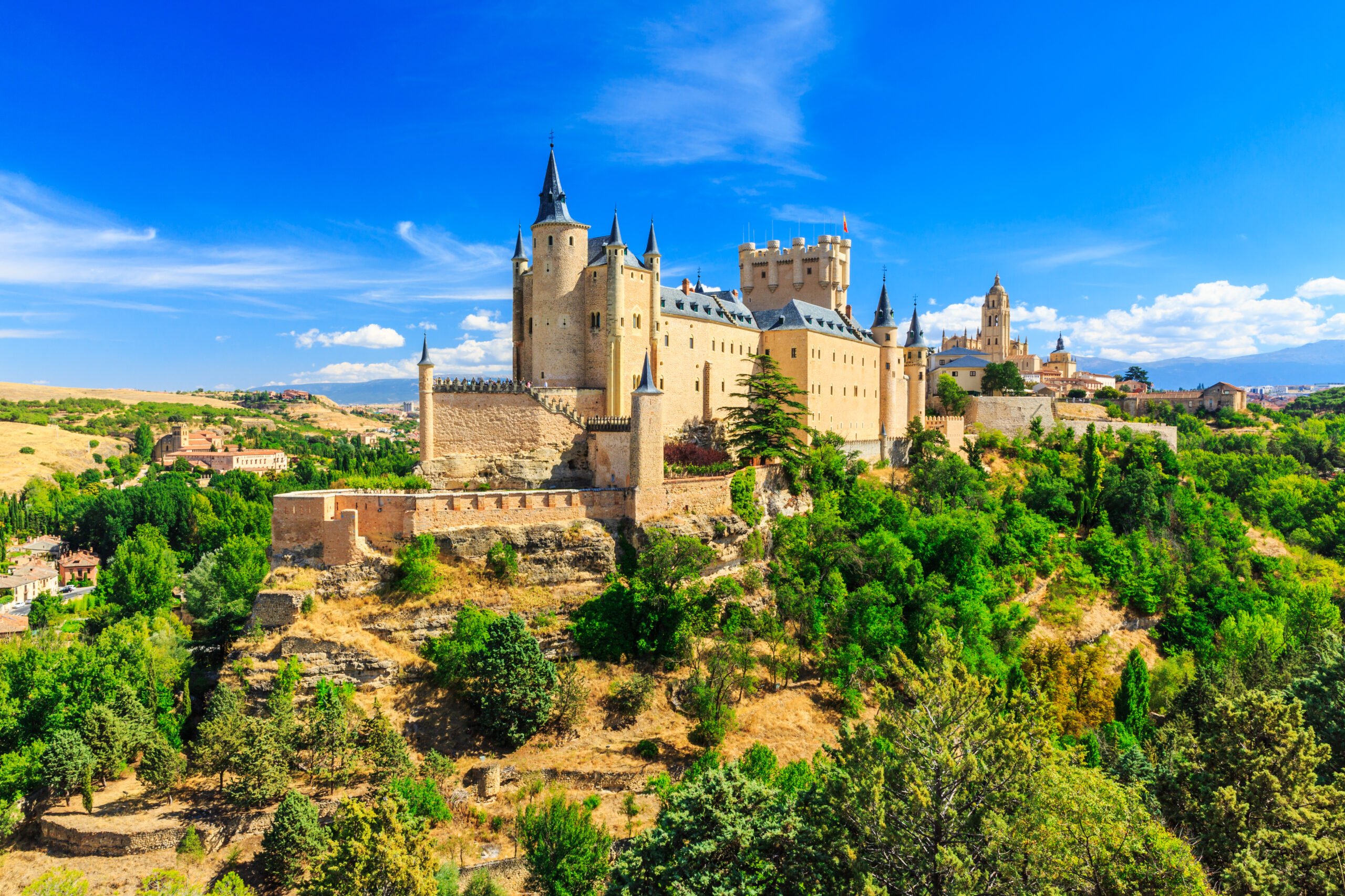 Learn About Segovia History In Our Sierra De Guadarrama Hiking & Segovia Tour