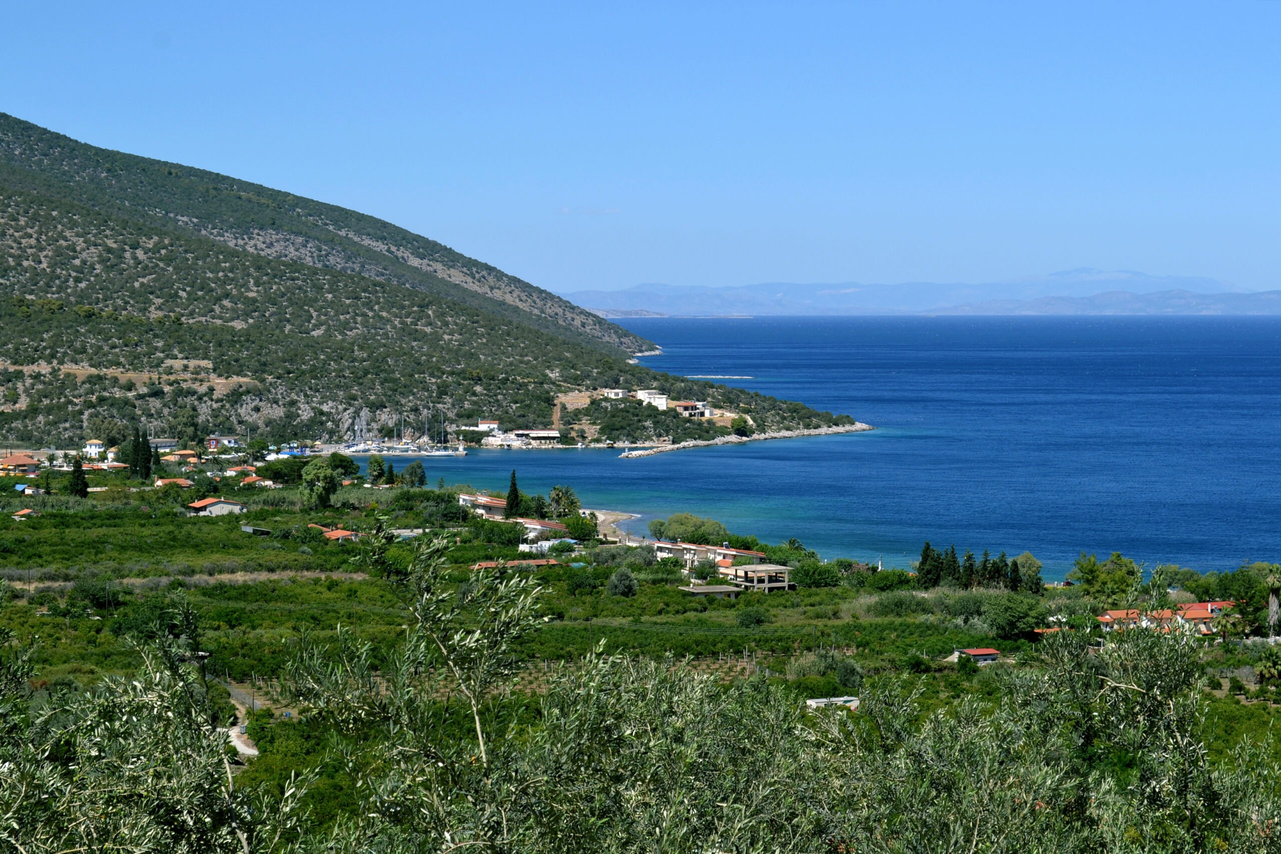 Enjoy The Beautiful Landscape On The Classic Greece 6 Day Adventure Package Tour