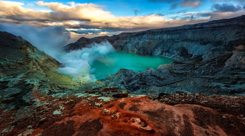 Hike Ijen Crater In Our Mount Bromo Sunrise & Ijen Blue Fire 2 Day V.i.p Tour