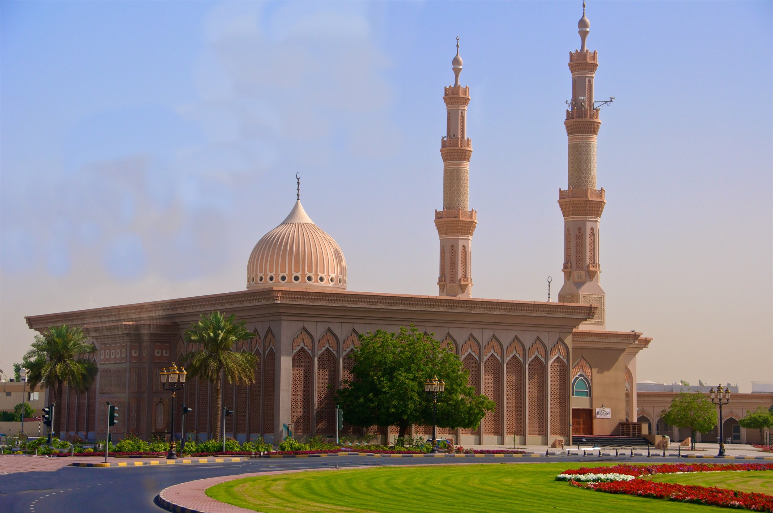 Insider Sharjah & Ajman City Tour From Dubai