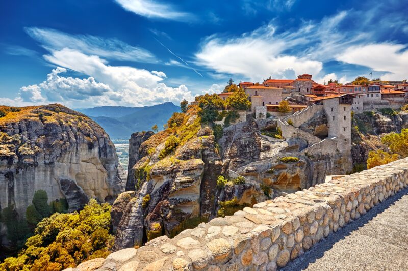 Meteora Tour From Thessaloniki By Bus