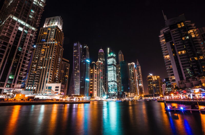 See Dubai At Night On Our Dubai Night Tour & Dhow Cruise Dinner