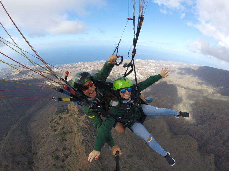 Performance Paragliding Flight In Tenerife_4